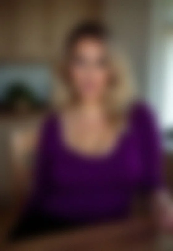 Ulla, 27