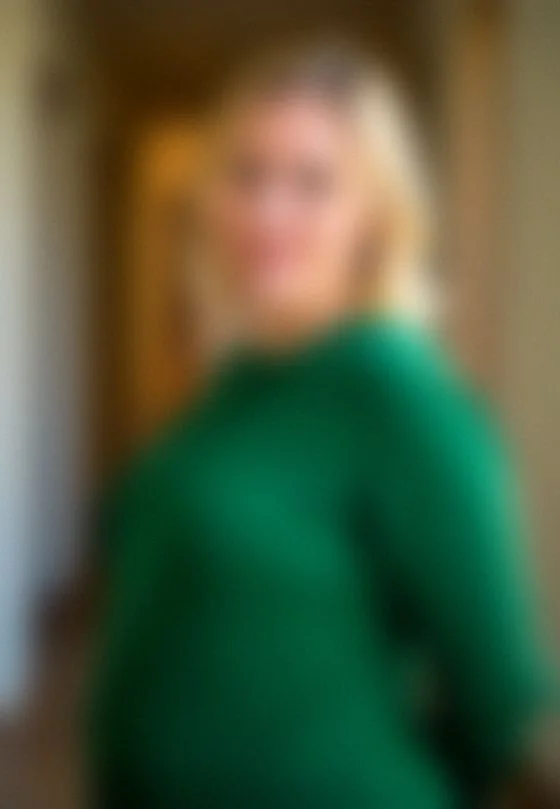 Tanja, 24